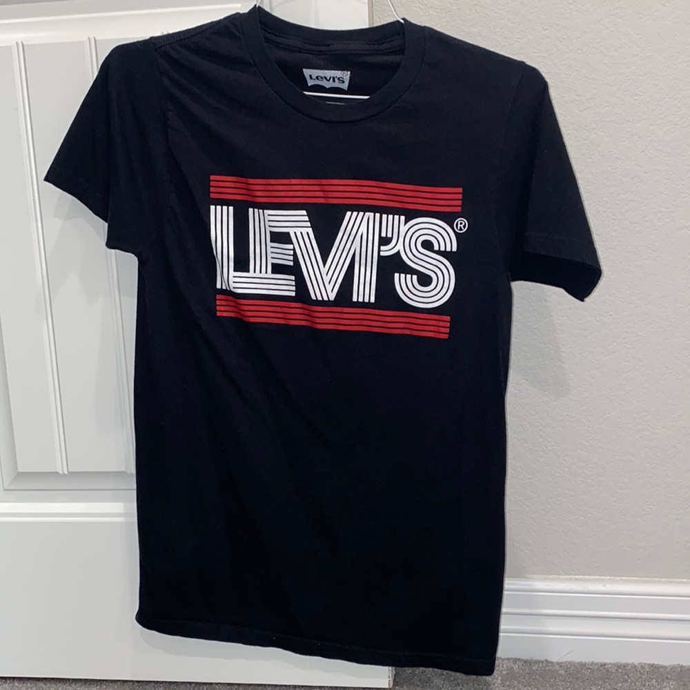 Levi’s T-shirt